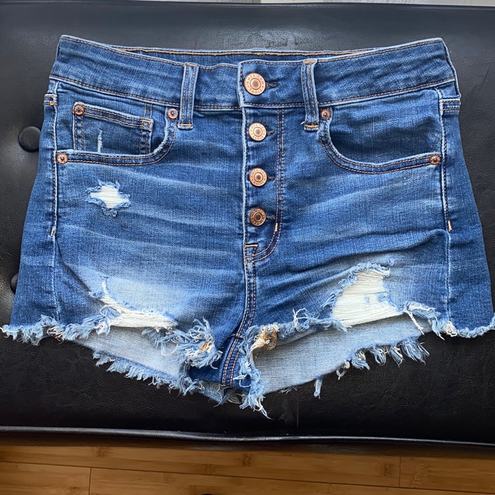 size 6 american eagle denim high rise shortie